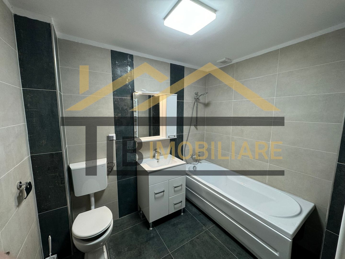 Apartament de 3 camere, 78mp, parcare, Zona UMFST - Poză 8