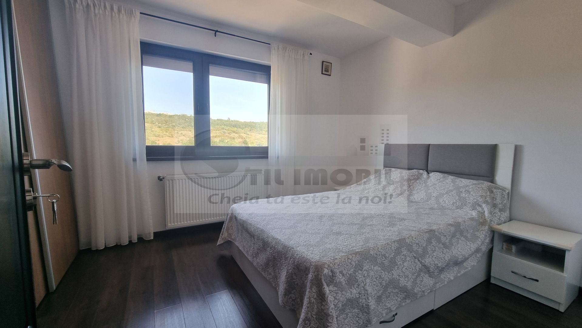 Apartament cu 4 camere - etaj 2/3 - Rediu - Casablanca - 135000 euro - Poză 2