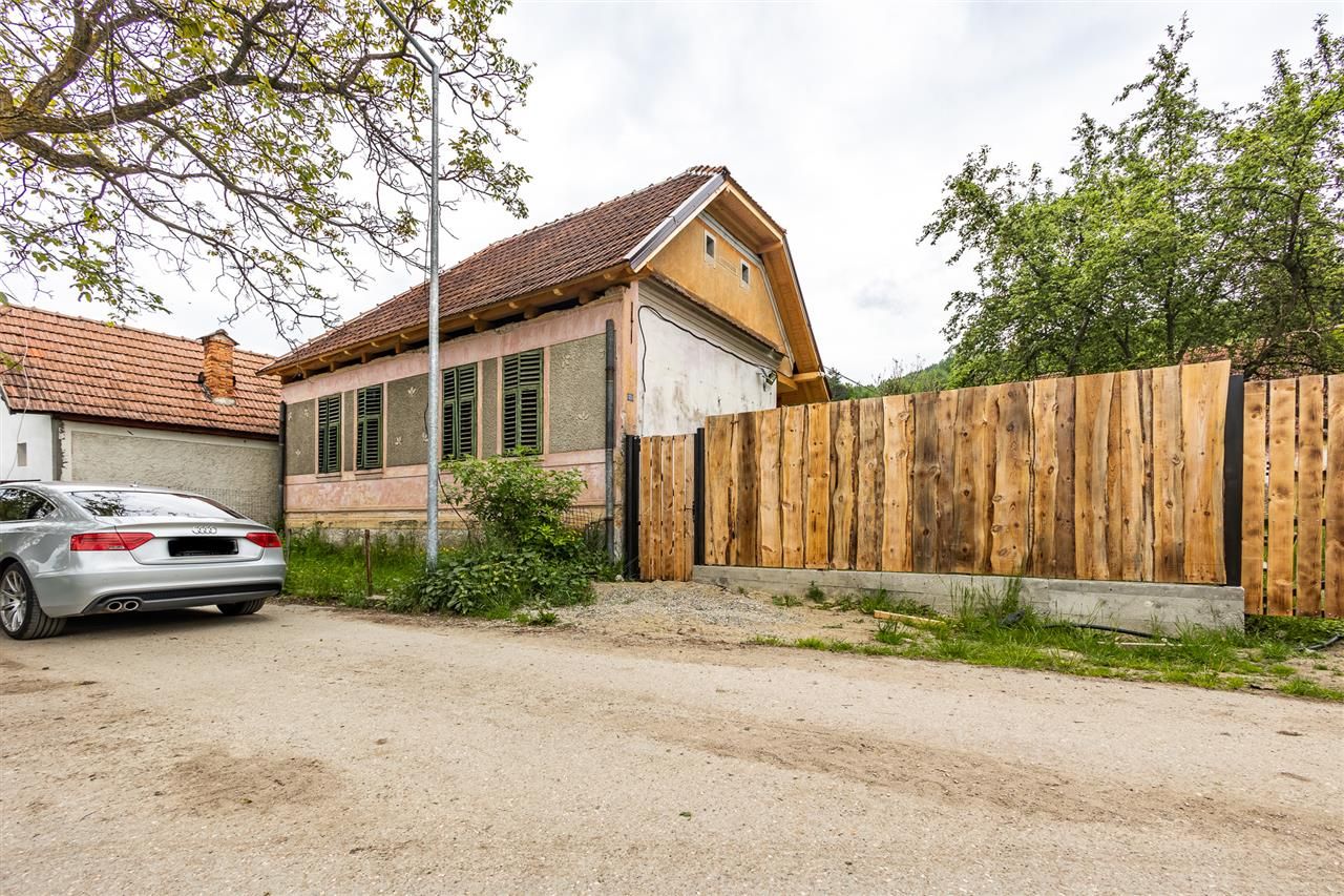 Casa traditionala + 8.500 mp teren, intravilan, Sinca Noua, Brasov - Poză 9