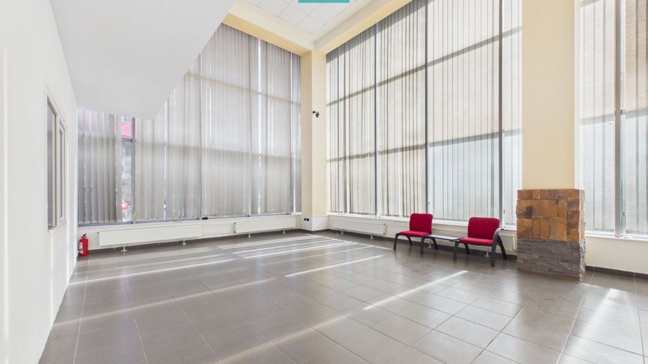 Birouri 102mp + Hală 290 mp în Micălaca - Poză 1