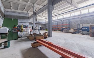 Hala industriala Codlea ,se poate impartii in doua - Poză 9