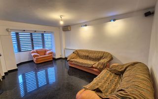 Apartament cu 3 camere, bloc 1990 - bd. Decebal piata Alba Iulia - Poză 1