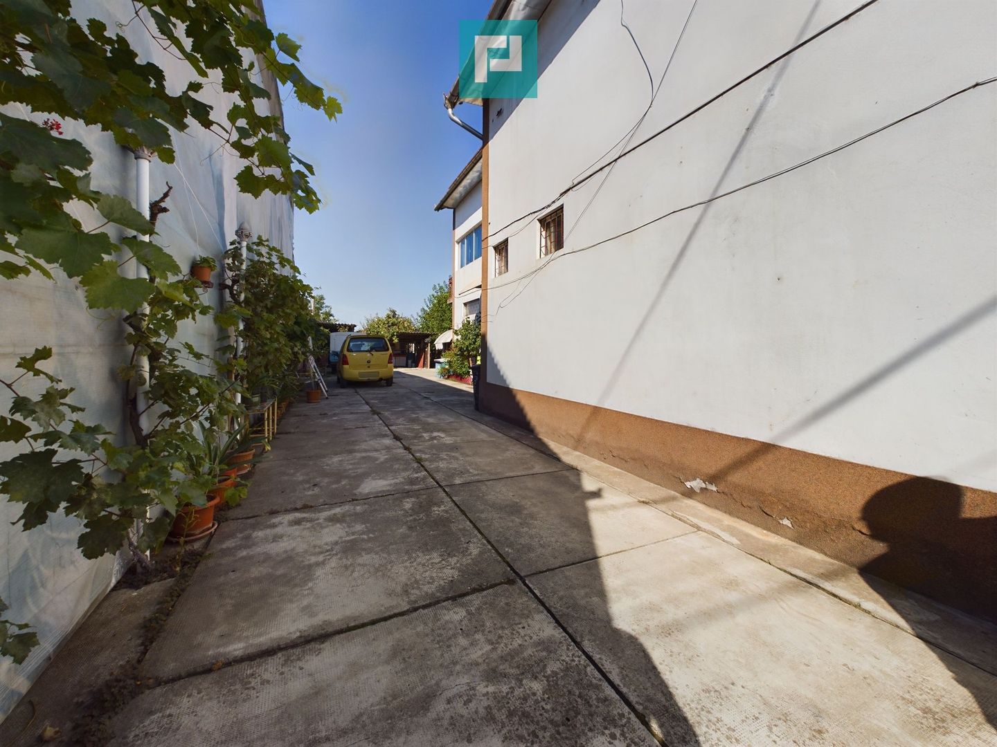 Casă cu teren de 1246 mp în Pârneava - Poză 13