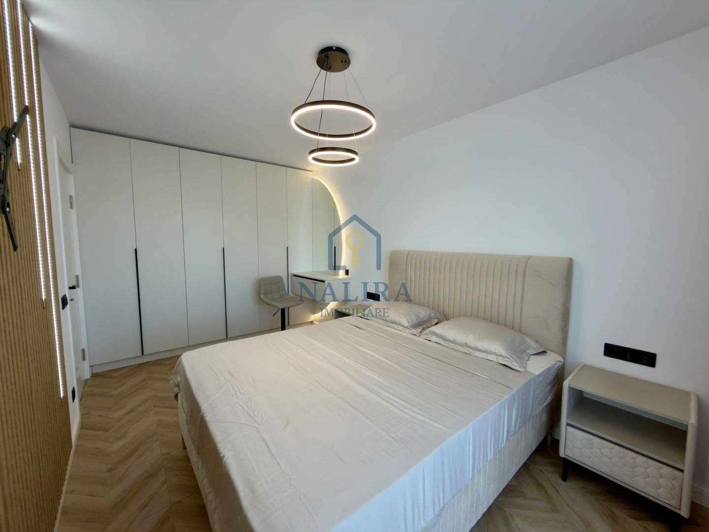 Apartament premium - etajul 2 - Poză 13