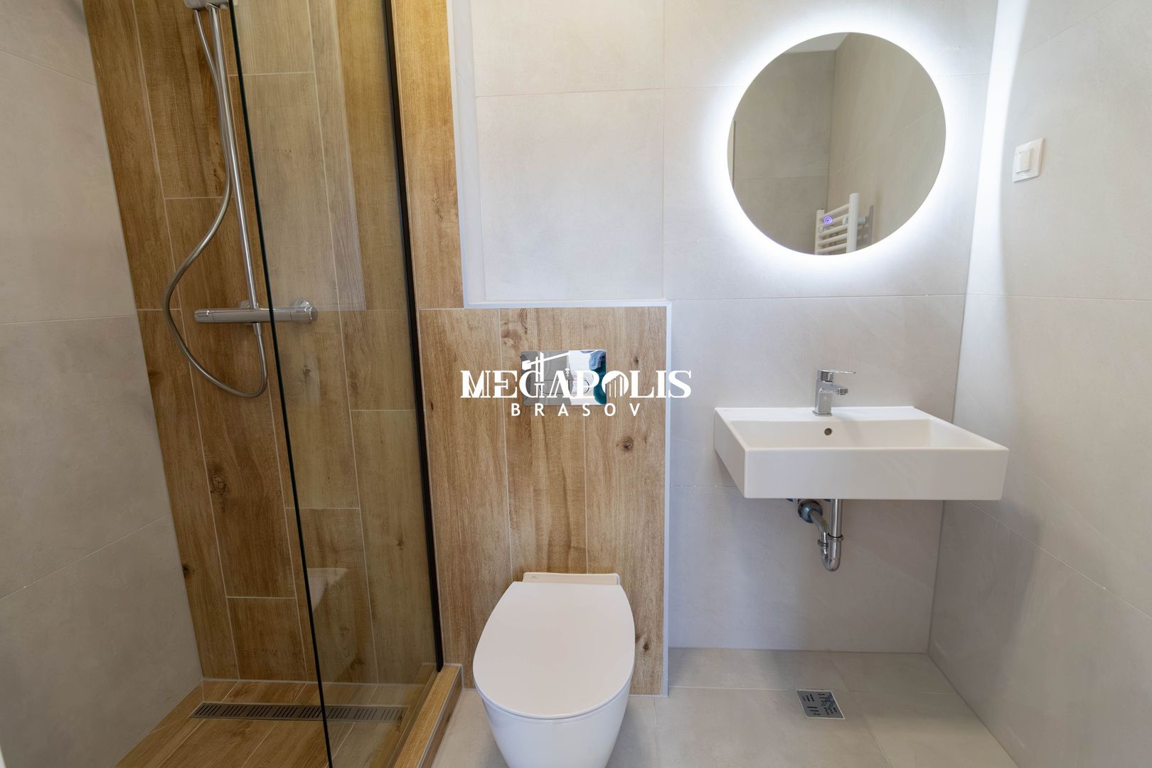Schimb apartament 3 camere Tractorul cu 2 camere + 70.000 € diferență - Poză 7