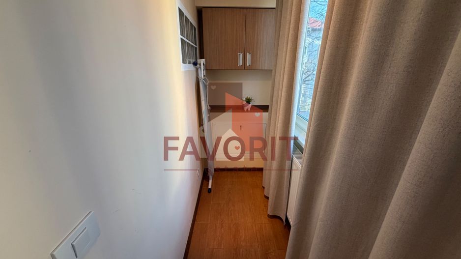 Etaj 2. Disponibil imediat. Garaj. Pozitie excelenta - Poză 17