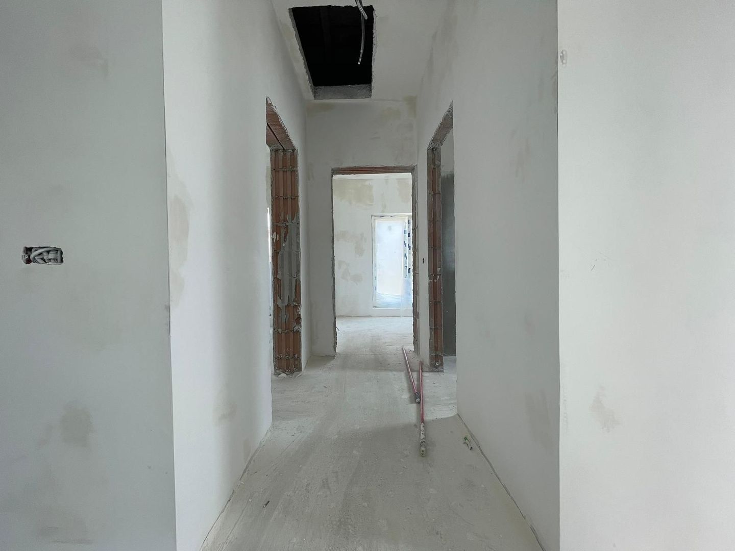 Duplex cu 3 dormitoare pe parter la cheie Mosnita Noua - Poză 4