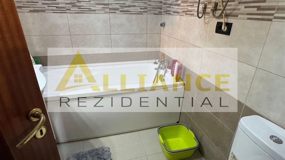 2 CASE LA PRET DE UNA - Poză 9