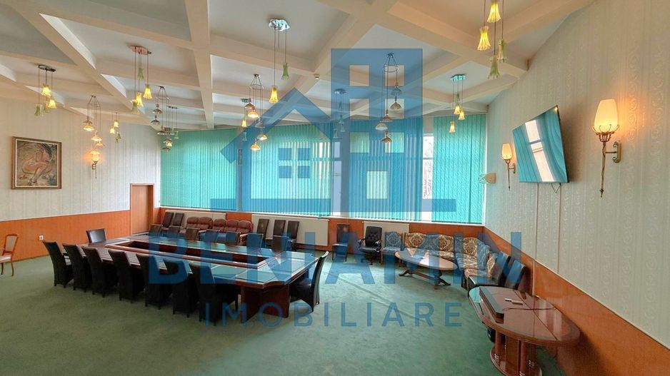 22 camere cu grup sanitar propriu-Sala conferinte-Central-Business - Poză 2