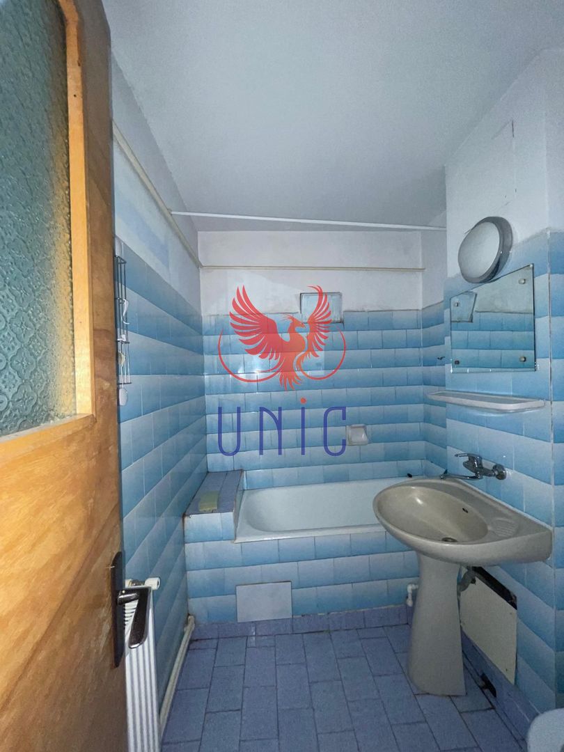 4 camere decomandate, V-uri - 1 Mai - Poză 17