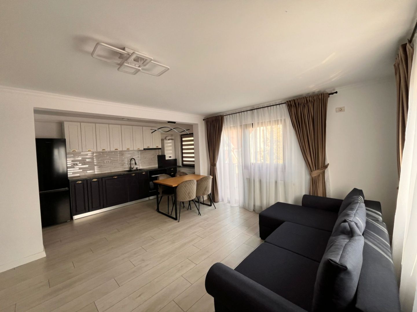 Apartament de Închiriat cu 3 Camere | Suceava/Scheia | 500Euro/Luna - Poză 4