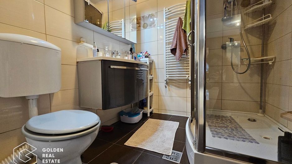 Apartament 4 camere in centru Otopeni, 2 bai, mobilat si utilat - Poză 8