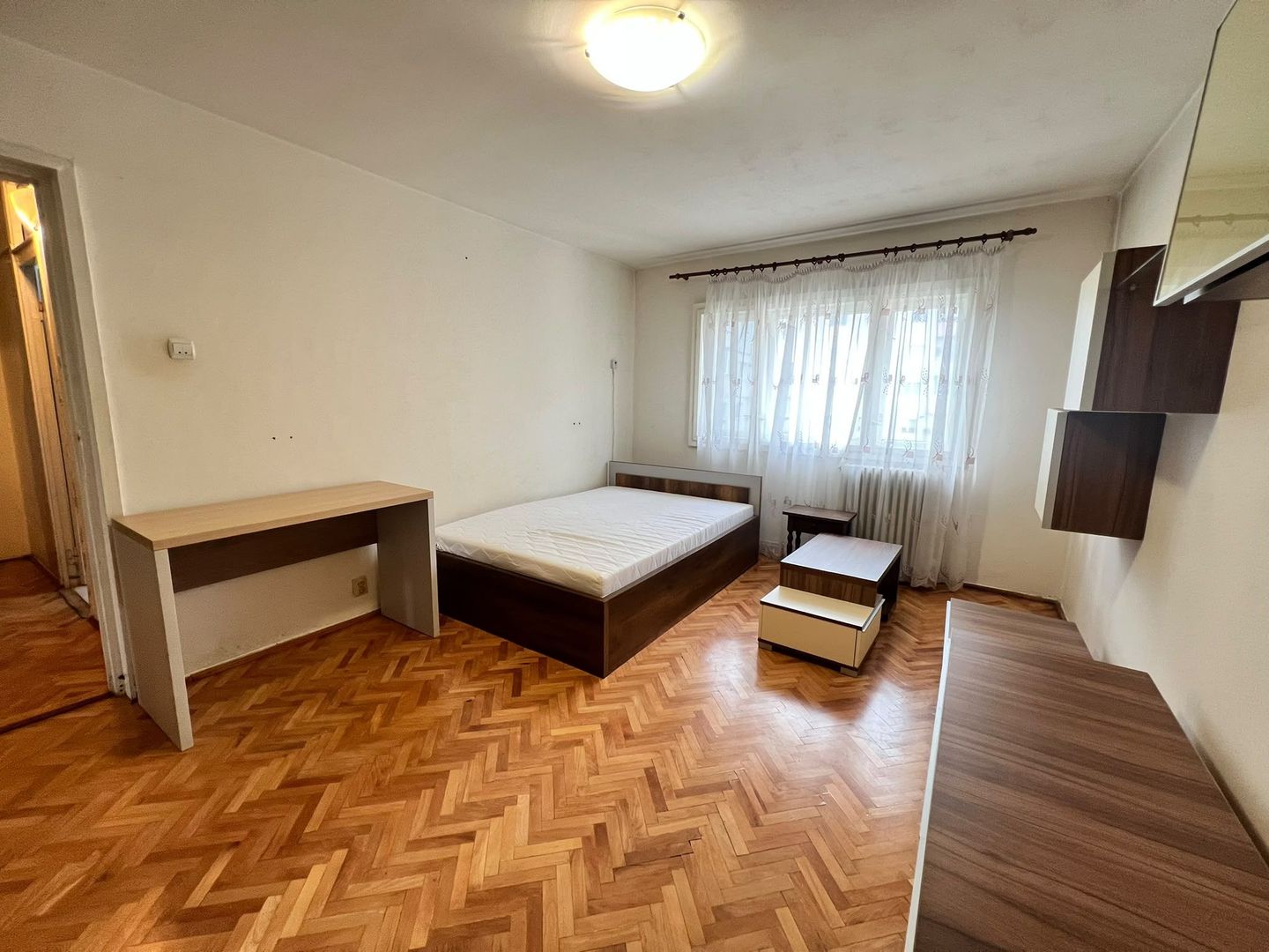 Apartament cu 3 dormitoare | 70 mp | FSEGA | Parcare - Poză 1