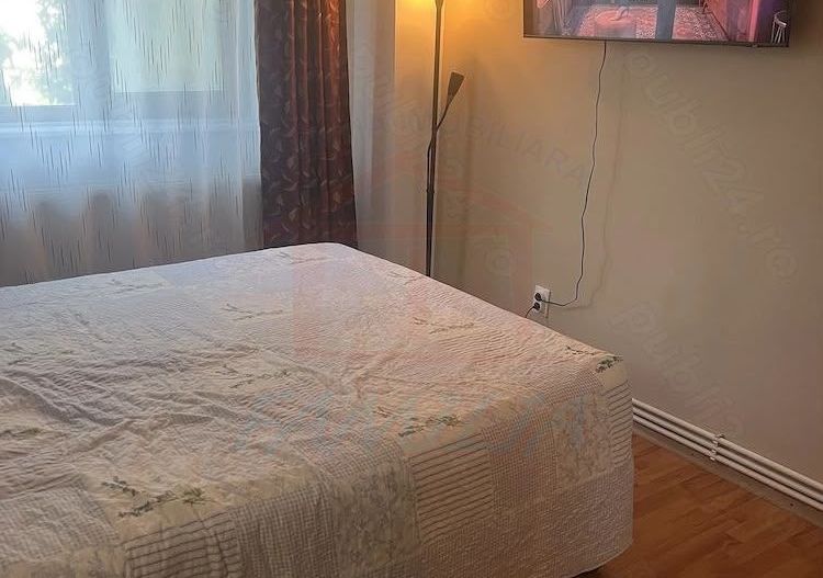Apartament cu 2 camere de vânzare, Micro 16, etaj 2 - Poză 1