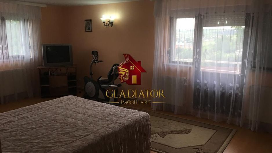 Vila impresionanta in Bucium - Visani - Str. Regina Maria - 2000 mp - Poză 11