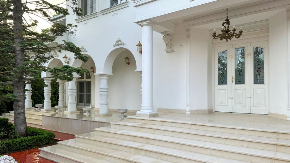 PROPRIETATE CU ENERGIE PURA |  Sanctuarul Eleganței și Rafinamentului - Poză 33