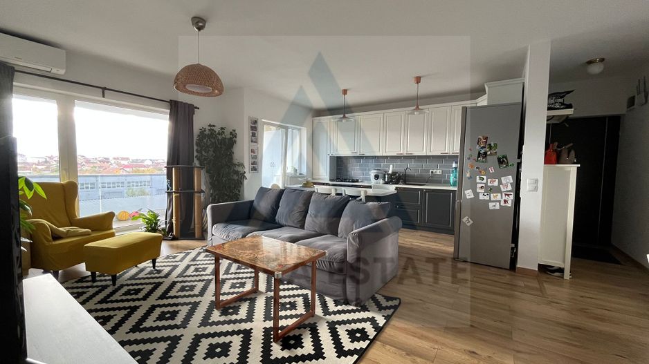 Apartament premium 3 camere semi-central cu lift in Kogalniceanu - Poză 1