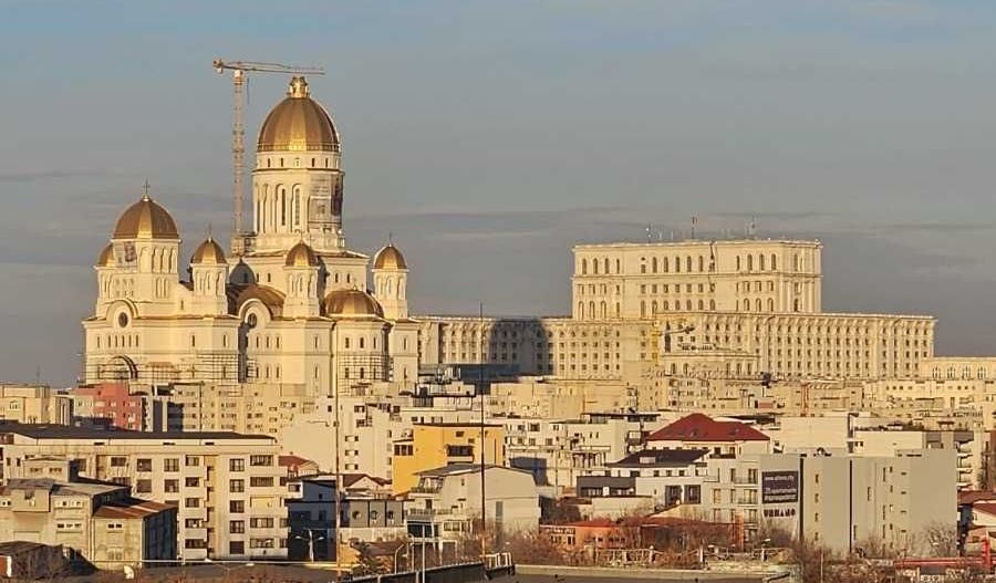 3 Camere, Sebastian mobilat si utilat , Vedere Casa Poporului - Poză 2