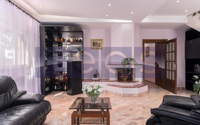 VANZARE VILA 360 MP | 300 MP CURTE | PARCUL CIRCULUI | MOBILAT-UTILAT - Poză 3
