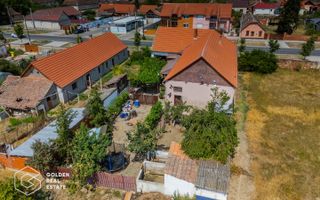 Casa foarte spatioasa cu gradina si gospodarie, Santana - Poză 18