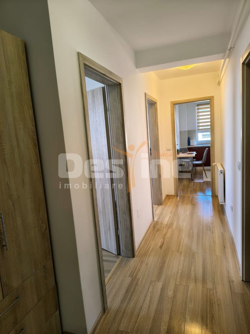Apartament cu 2 camere decomandat, loc de parcare,  Tractorul - Coresi - Poză 8