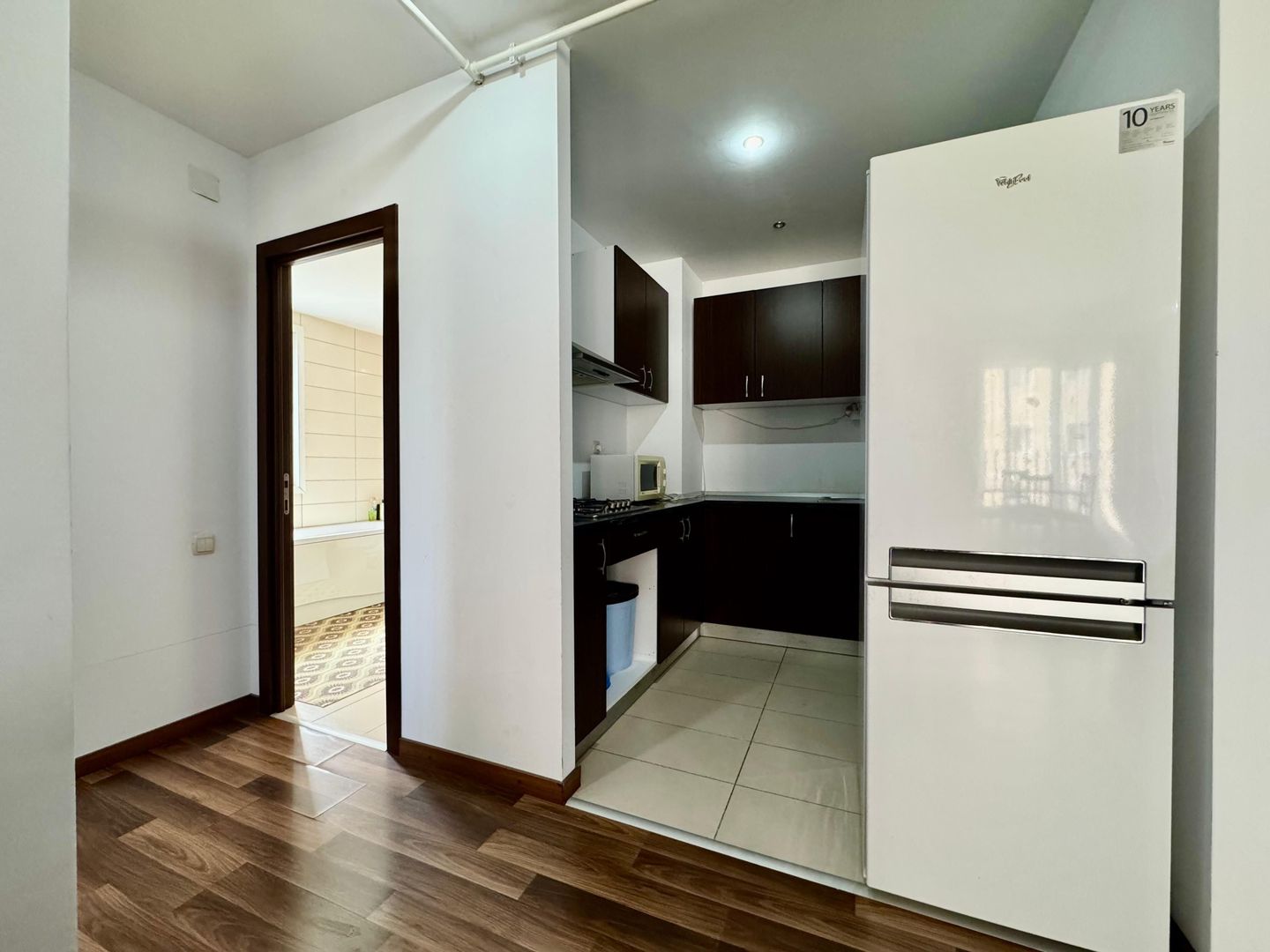 COSMOPOLIS - Apartament cu 2 camere, mobilat si utilat. - Poză 7
