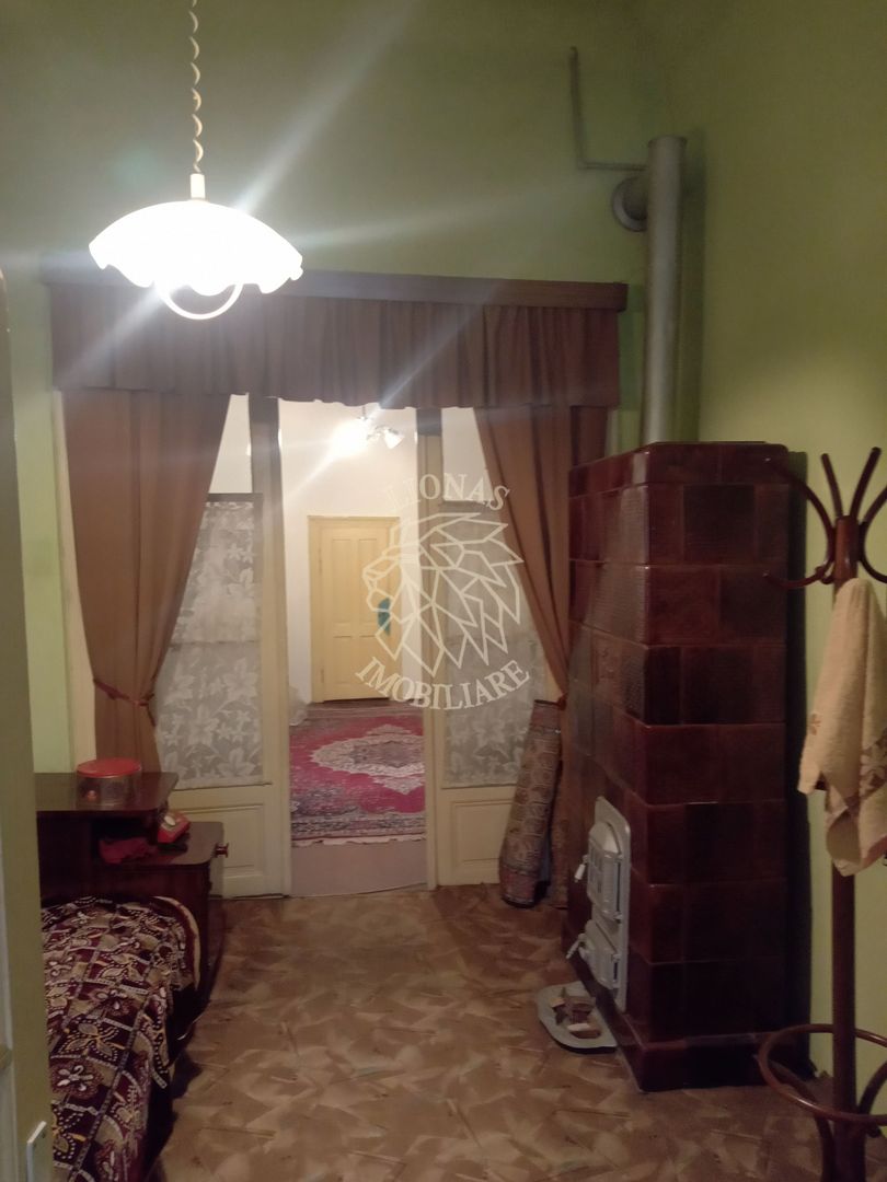 Apartament 3 camere 69 mp+pivnita si parcare-Ultracentral- Investitie - Poză 2