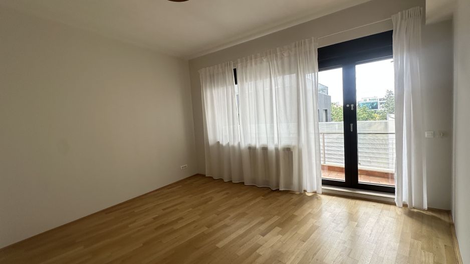 Nou  4 camere  de inchiriat Primaverii - Poză 4