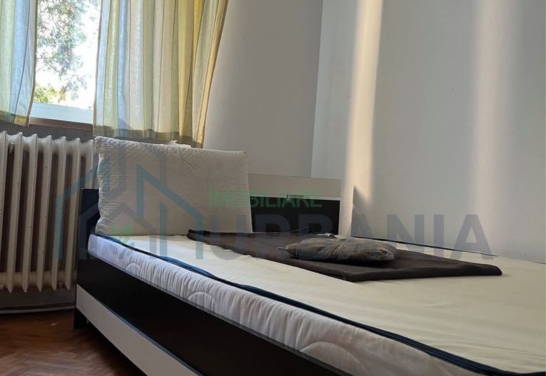 Apartament 3 camere decomandat, 2 camere disponibile, la 5 minute de mers pe jos de Palas - Poză 4