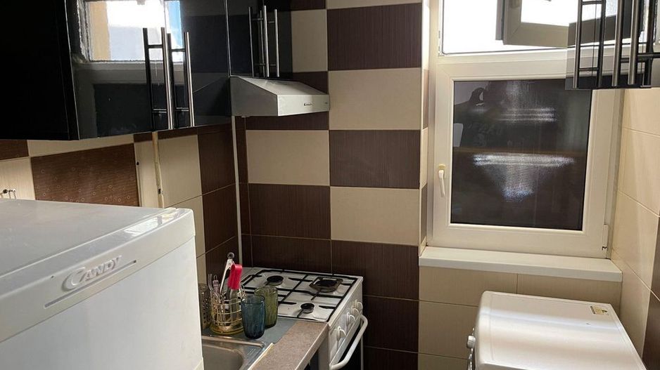 Apartament  2 camere Piata - Poză 7