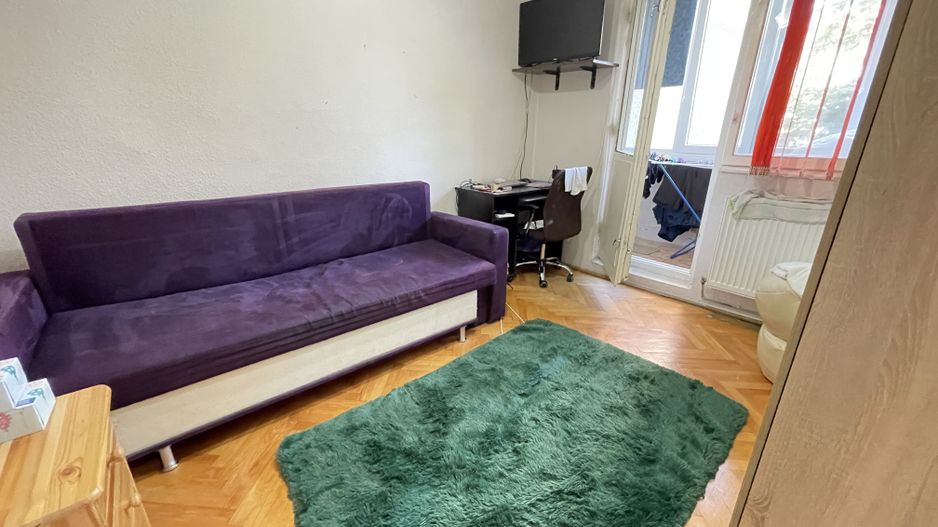 Apartament cu trei camere,etaj 2 - zona Cetatii - Poză 5