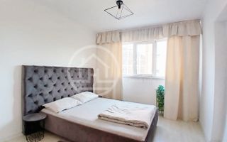 Apartament de vânzare cu 3 camere în zona Rogerius, Oradea - Poză 5