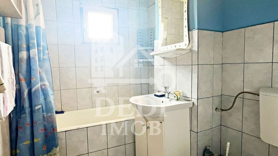 Apartament cu 3 camere de inchiriat, zona Rogerius, Oradea - Poză 14