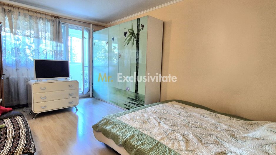Apartament 3 camere - metrou 1 Dec. - Poză 1