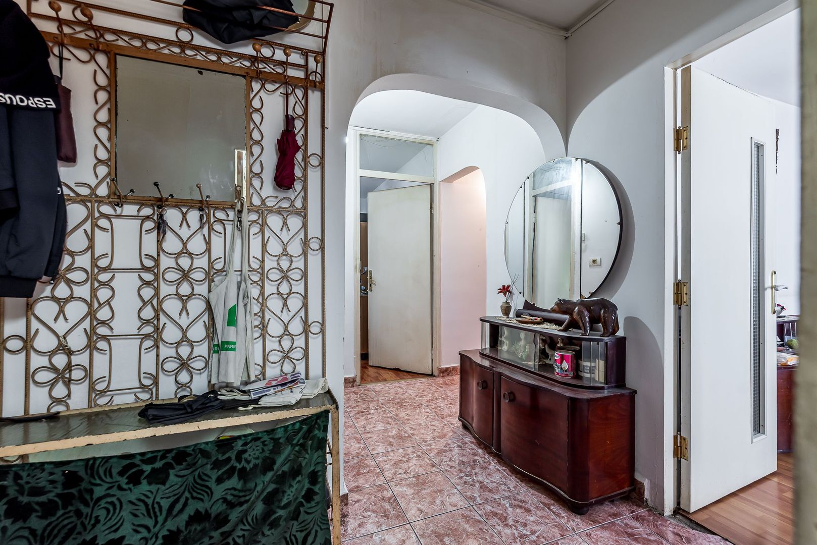 Apartament cu 3 camere decomandat la parter in Confectii Comision 0% - Poză 9