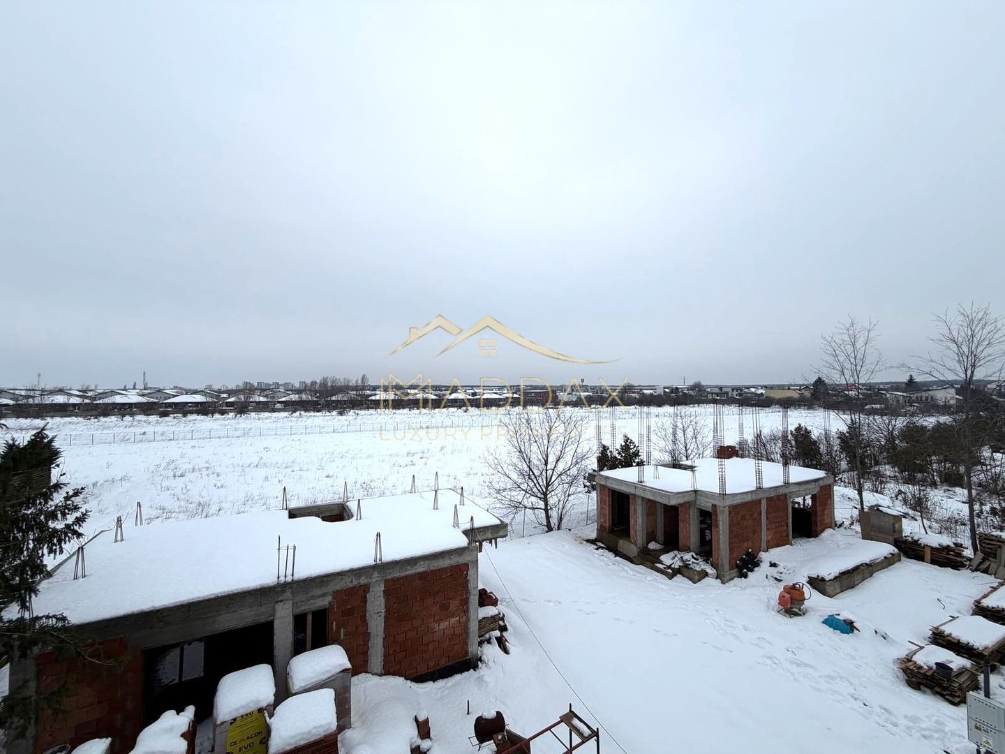 Vila moderna 6 camere // 190mp // teren 300mp // Tunari - Poză 31