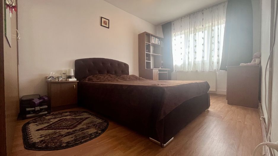 Apartament 3 camere decomandat- Micro 4, Târgoviște - Poză 3