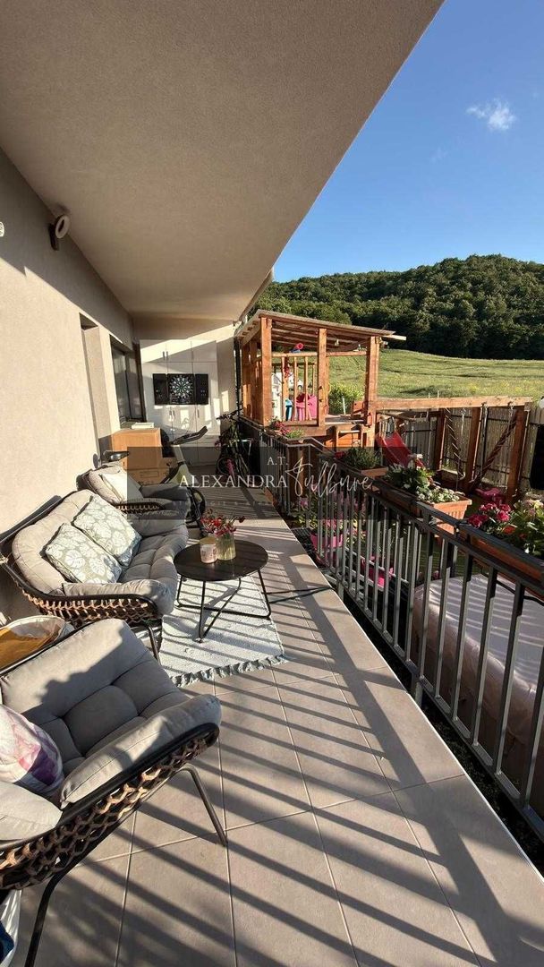 Apartament de vanzare 3 camere, 2 bai, gradina, parcare, Poligon - Poză 4