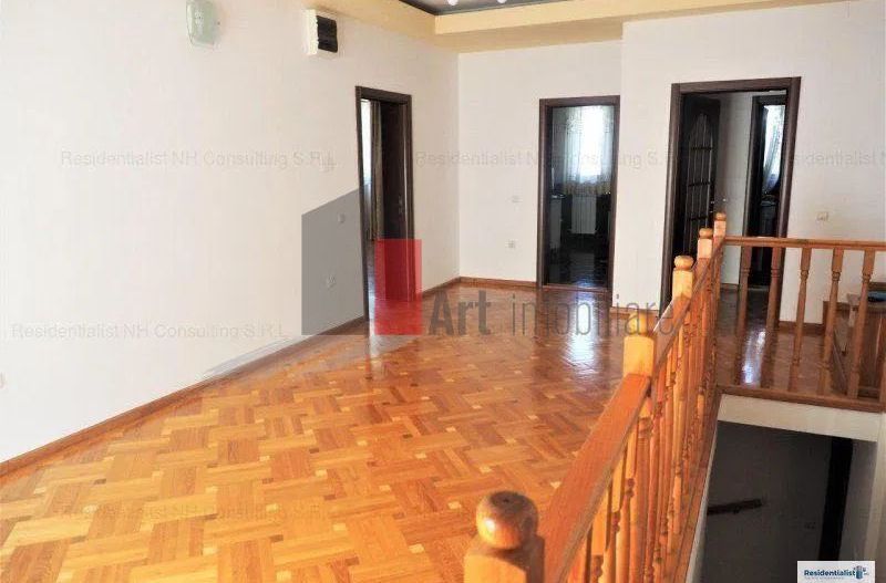 Vilă ultracentrală cu 6 camere – ideală pentru birouri sau activități comerciale - Poză 6