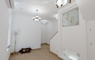 Inchiriere casa 5 camere,  Piața Victoriei,  Renovata 2025