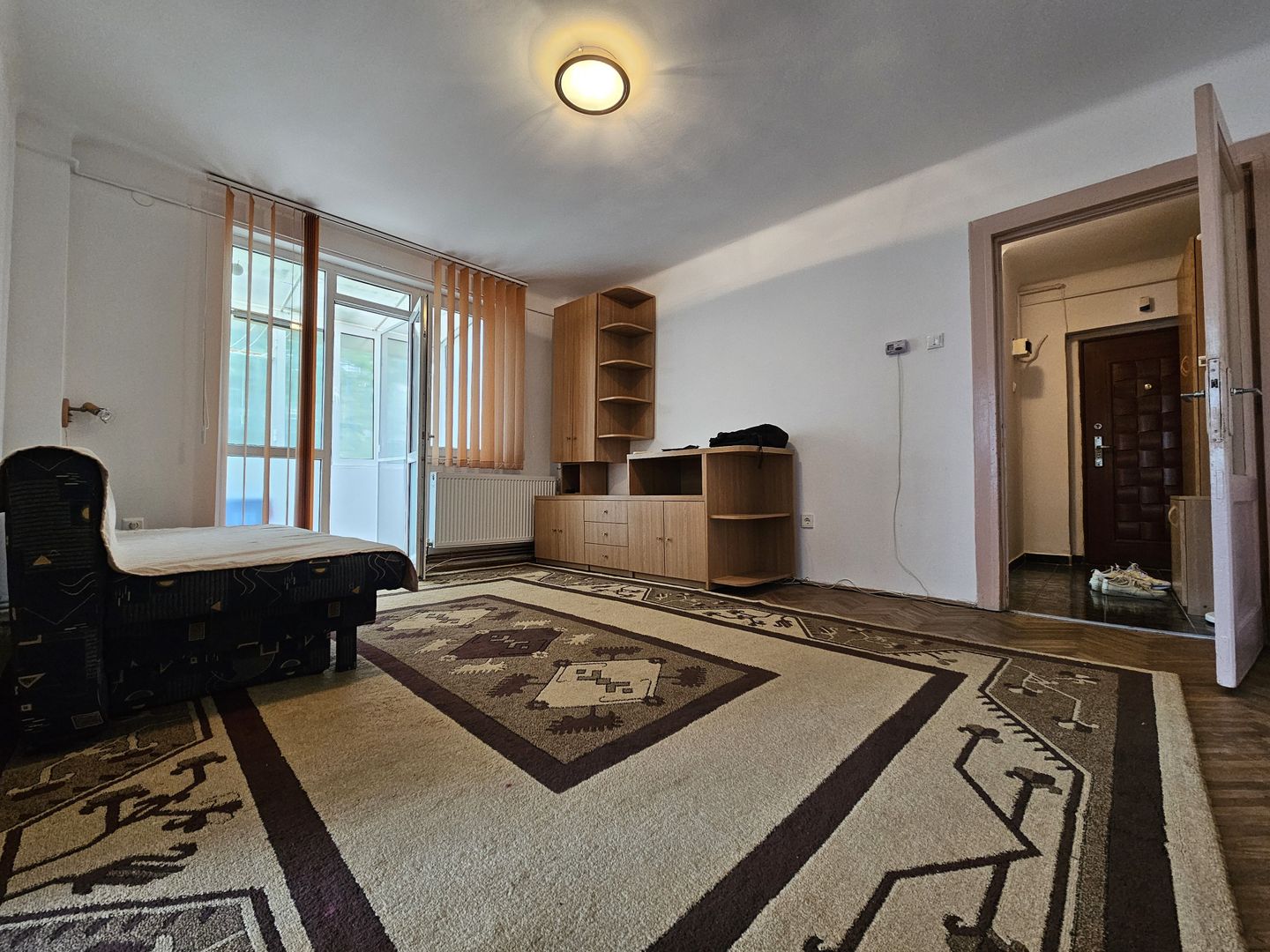 Apartament 2 camere de vanzare, Piața Victoriei centrala proprie - Poză 7