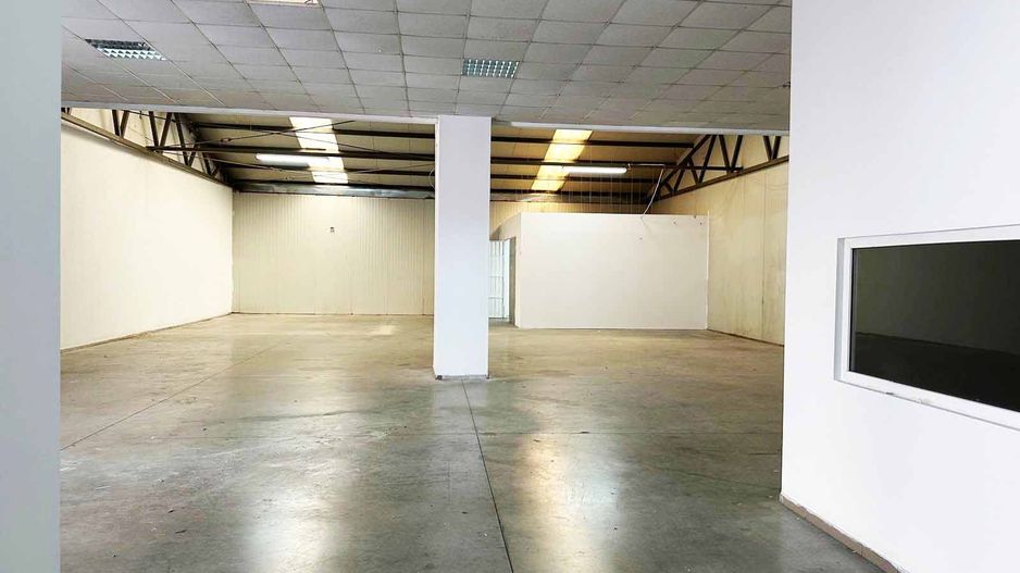 HALA INDUSTRIALA DE INCHIRIAT  338 MP, ARAD - Poză 4