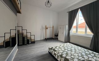 Apartament cu 3 camere | 80 mp | Ultracentral | UMF - Poză 3