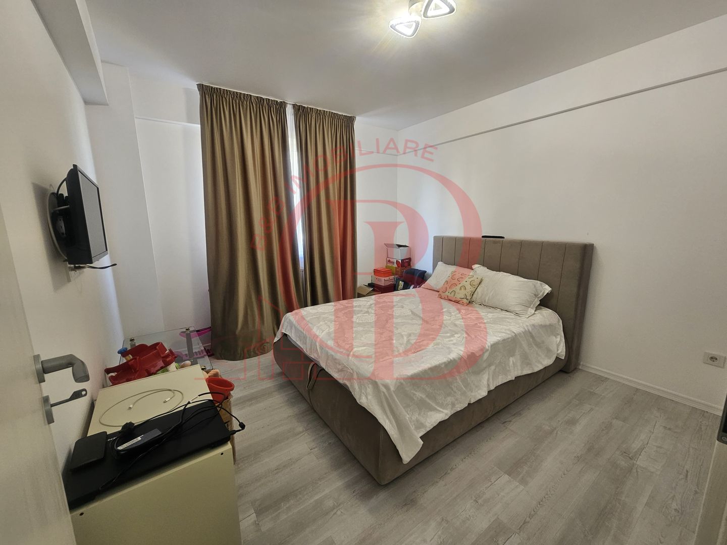 Apartament 3 camere Finalizat-Titan-Pallady-Mobilat Utilat - Poză 1