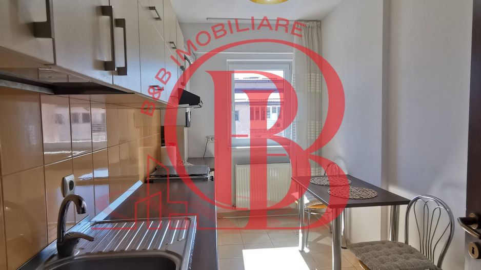 Garsoniera spatioasa mobilata si utilata - Poză 9