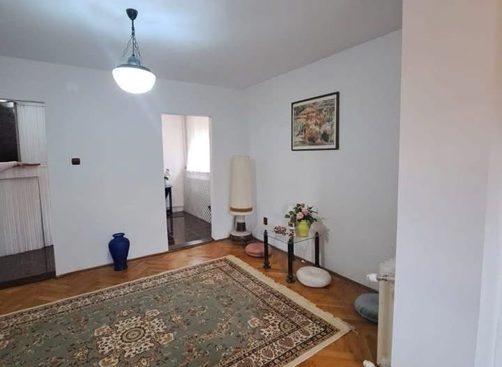 Apartament 2 camere de vânzare – zonă centrală, Medicina / Prefectură - Poză 2