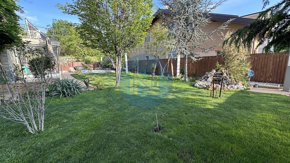 Vila cu piscina British School - Poză 10