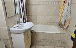 Apartament 4 Camere , et.3/4, Berceni-Racovita - Poză 9