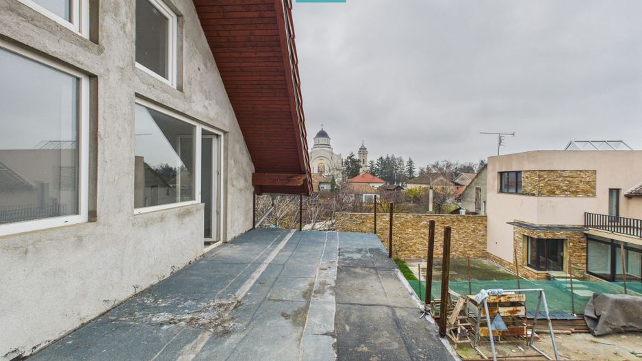 Pensiune cu potențial ridicat - Curtici, Jud, Arad - Poză 9