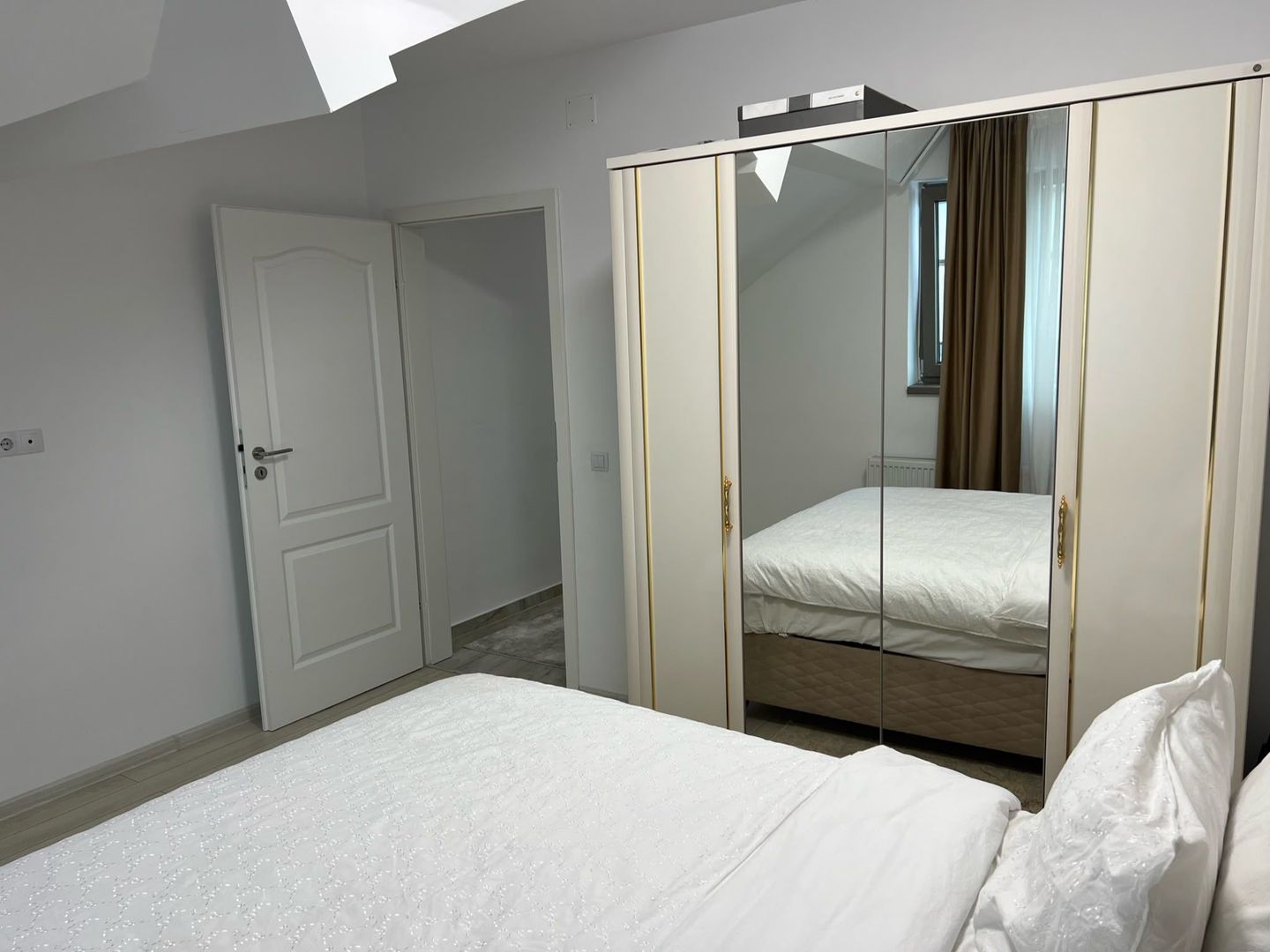 Apartament ultra-modern cu doua camere, Jiului-parc Bazilescu - Poză 7